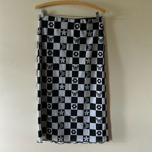 Forever 21 black and white checkered pull on skirt size large